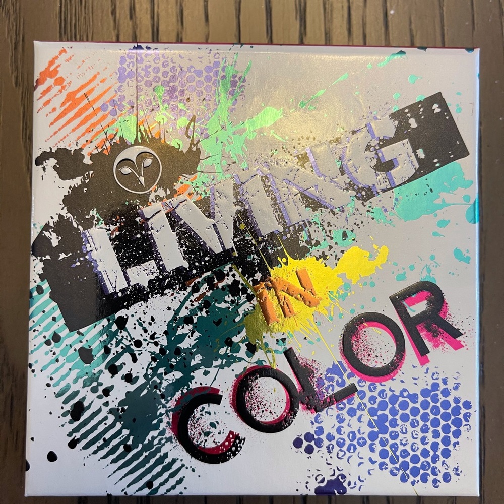 Living in Color by Hank & Henry eyeshadow Pallete